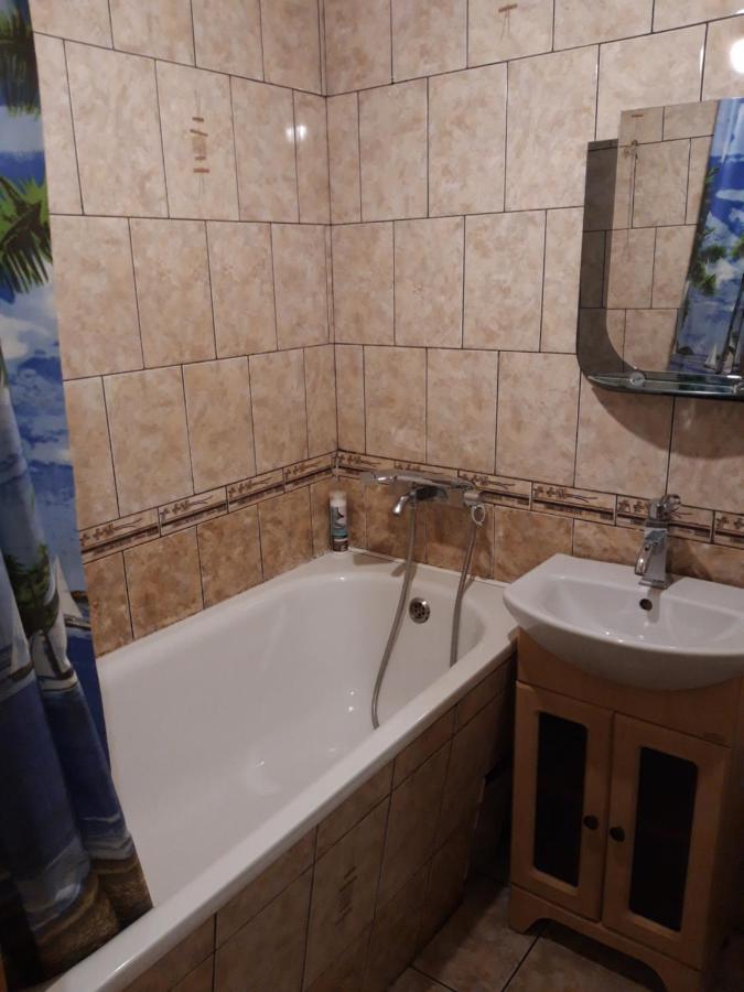 Apartment пр. александра поля 100, центральная часть города *